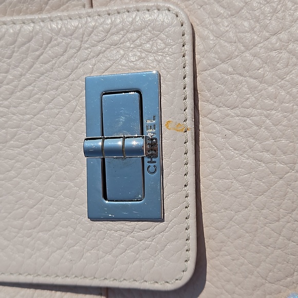 CHANEL Reissue Pink Caviar Leather Silver Turnlock Chain Crossbody Bag - Picture 2 of 10